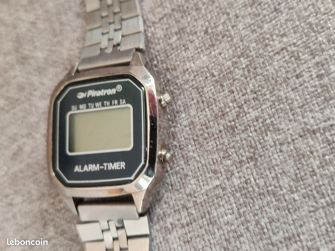Montre PIRATRON Vintage 1988 - Digitale - Résistance à L'eau 20m - Avec Boîte - Réf. P2315 - Occasion