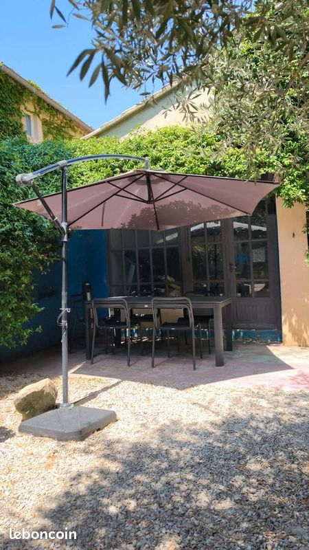 Maison 6 pièces 143 m² · à Caderousse · 143 m² · 335 000 €