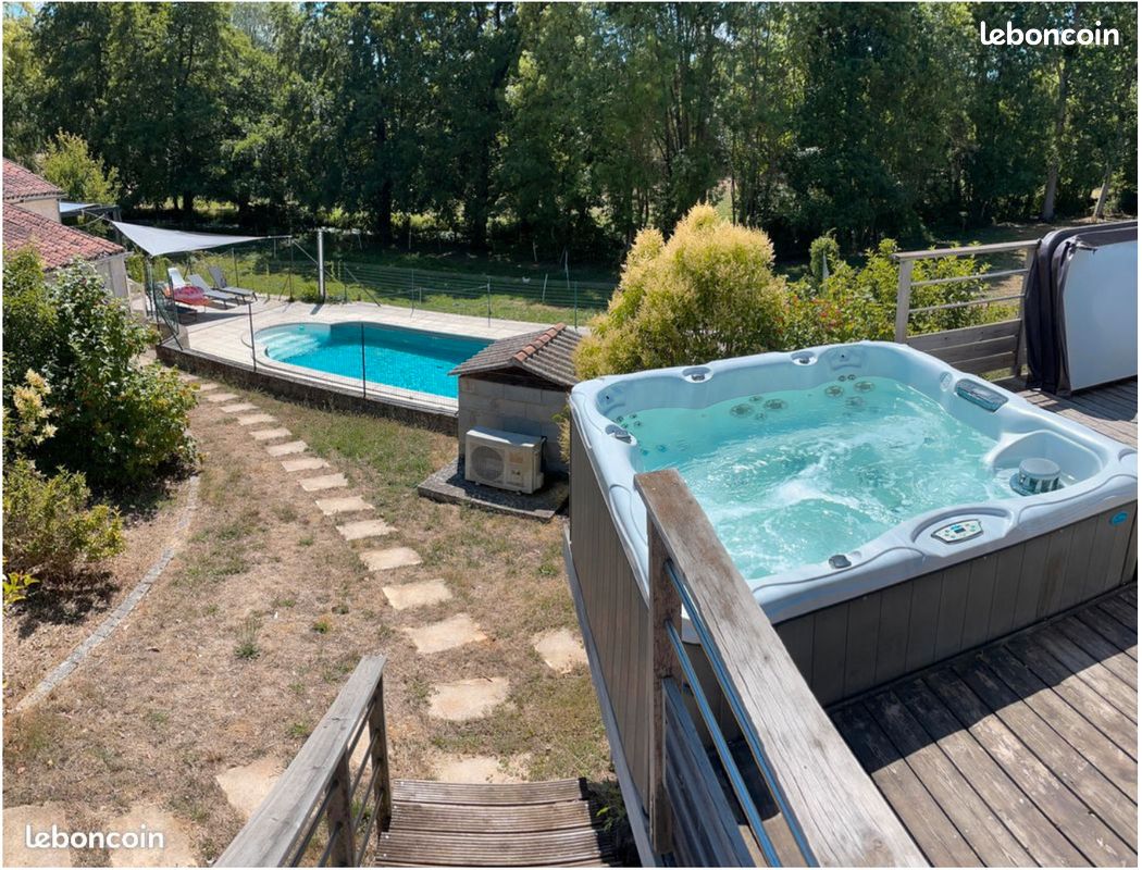 2 gîtes proches Futuroscope avec spa, sauna, piscine, massages (en bord de rivière) (image 1)