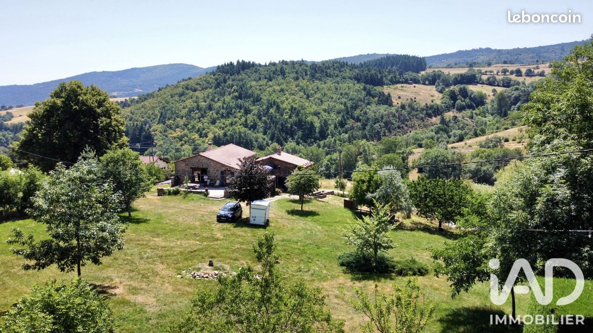 Maison 5 pièces 160 m² · à Préaux · 160 m² · 345 000 €