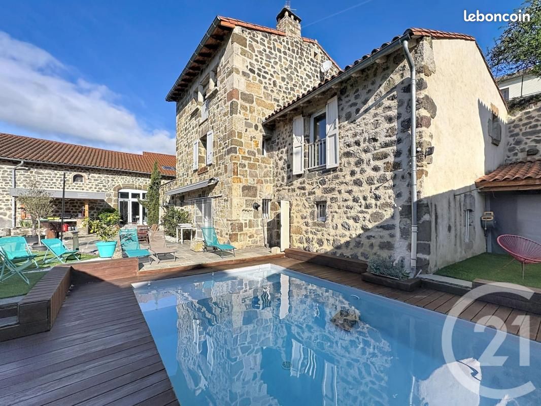 Maison 6 pièces 306 m² · à Polignac · 306 m² · 569 000 €