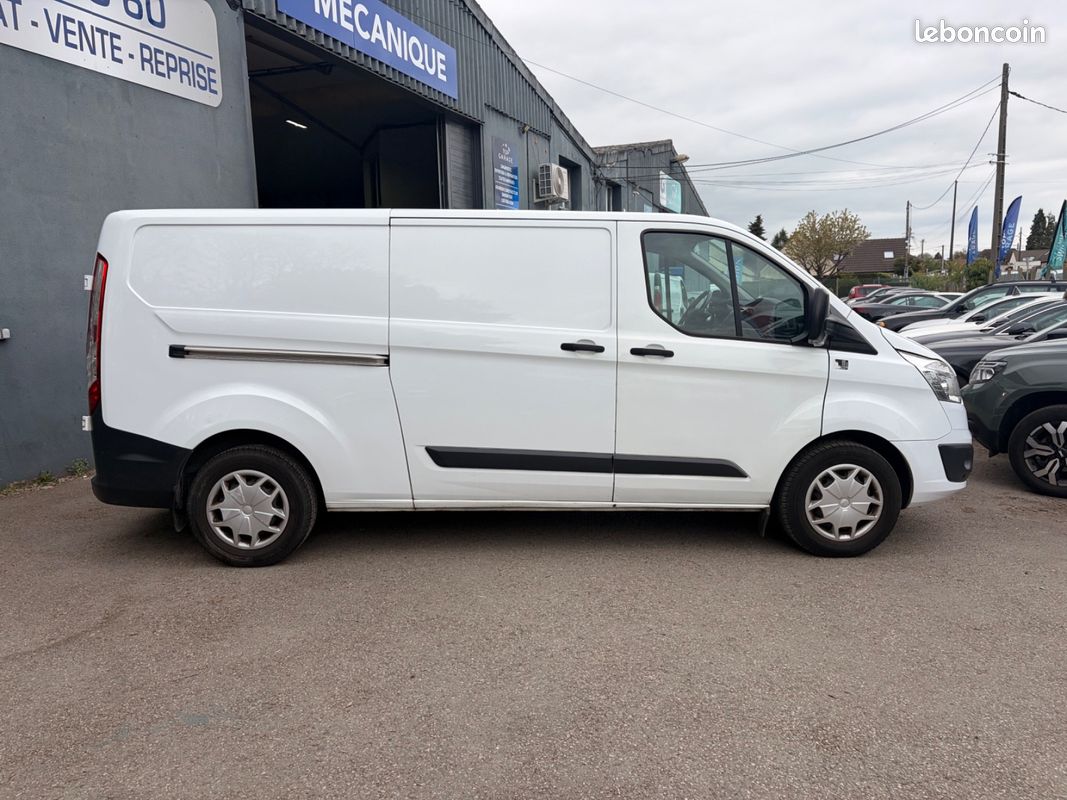 FORD TRANSIT 2.0 TDCI 140cv L2H1 Limited 1er main Bva (image 5)
