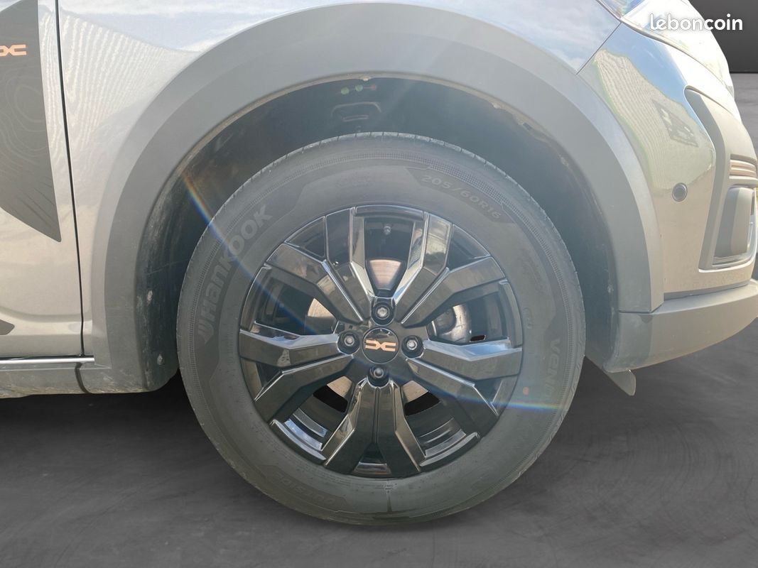 DACIA JOGGER 1.0 TCE 5 places EXTREME + Attelage Carplay Caméra de recul Garantie constructeur 2027 (image 21)