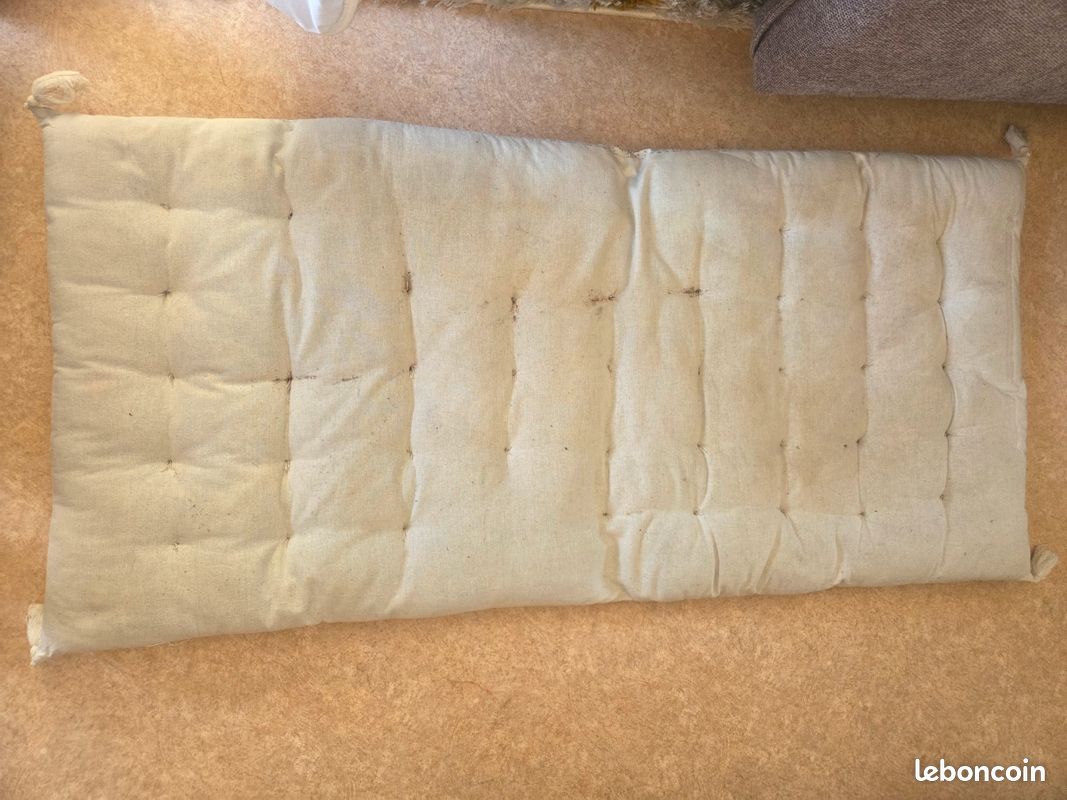 Matelas de sol / Coussins de banquette capitonné à pompons (60 x 120 cm) – 100% Coton (image 2)