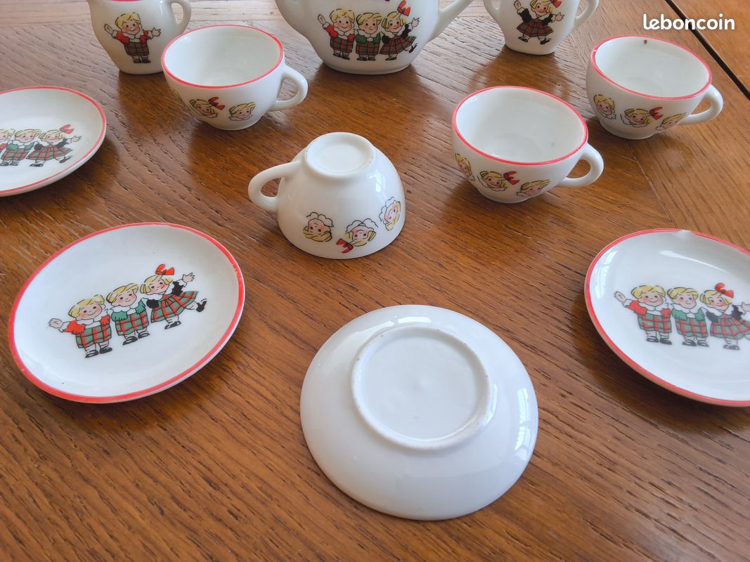 Ancienne Dinette En Porcelaine - Service à Gâteau 7 Pièces, Vintage
