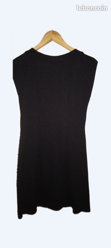 Robe (image 1)