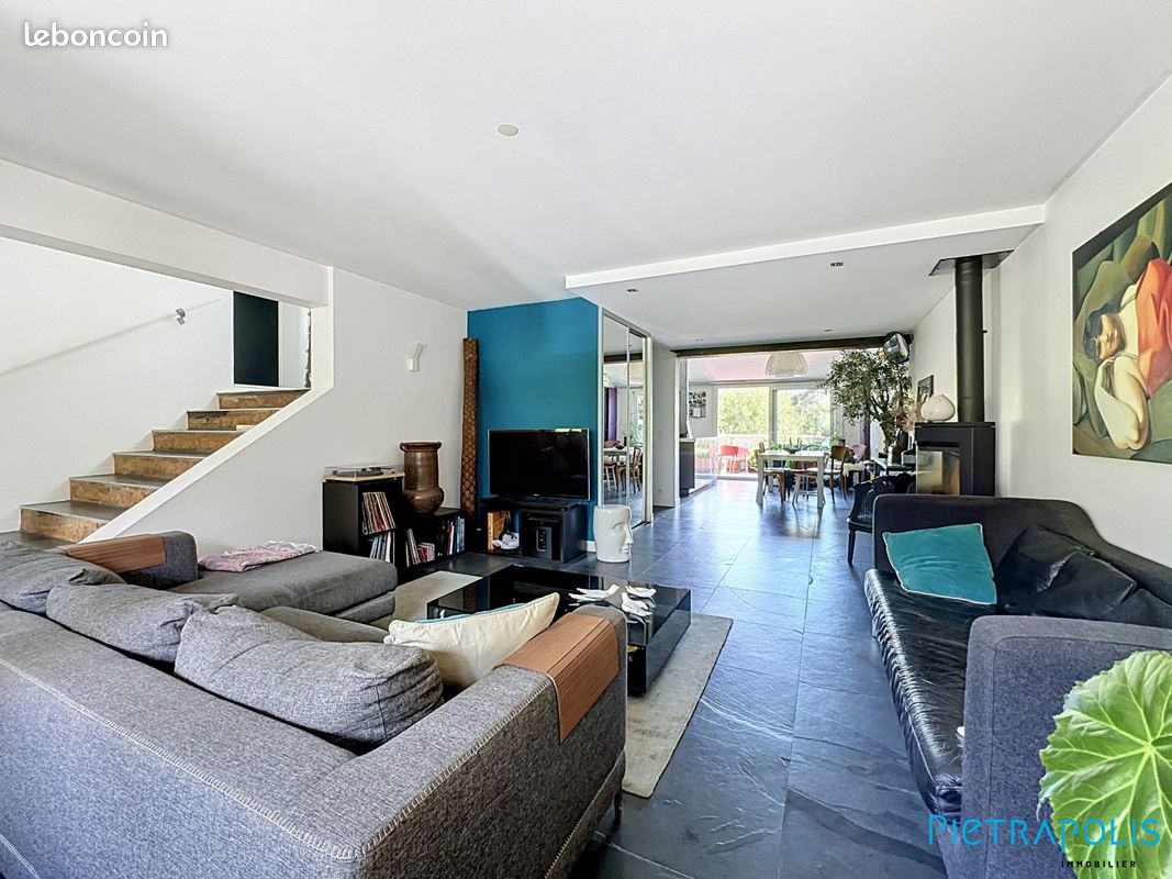 Appartement 6 pièces 133 m² · à Divonne-les-Bains · 133 m² · 779 000 €