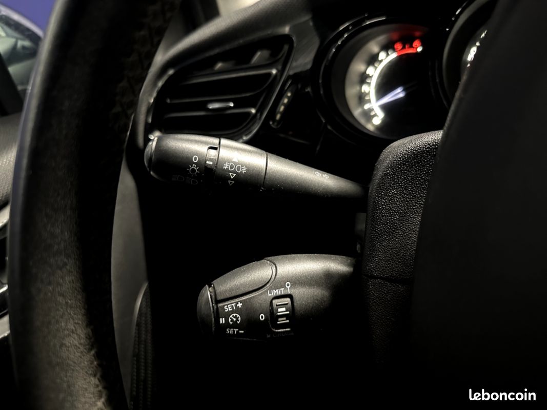 CITROEN C3 1.4 HDi 70 Confort - Climatisation - Bluetooth (image 11)