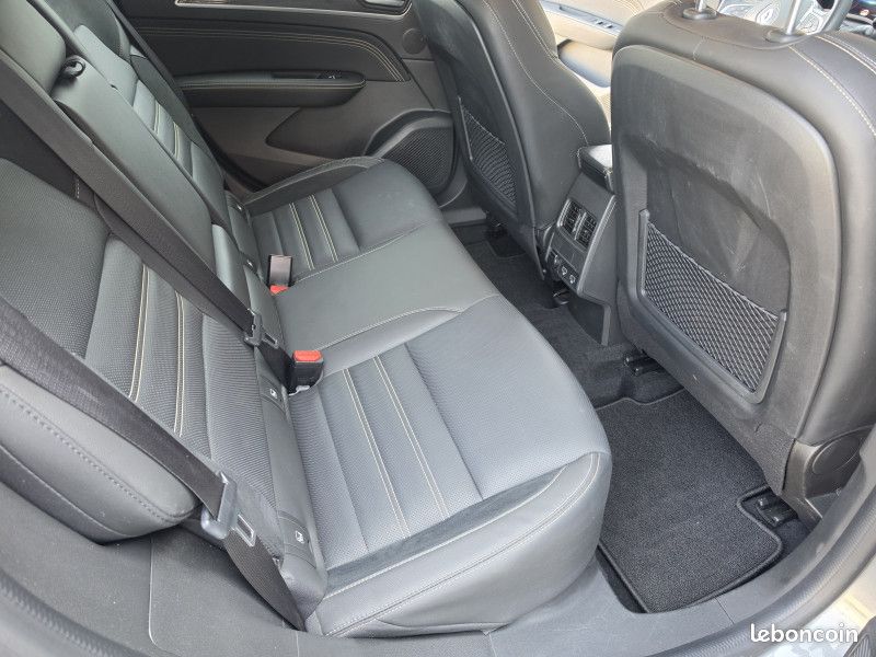 Renault ARKANA 1.6 E-TECH HYBRIDE 145CH ENGINEERED -22 (image 13)