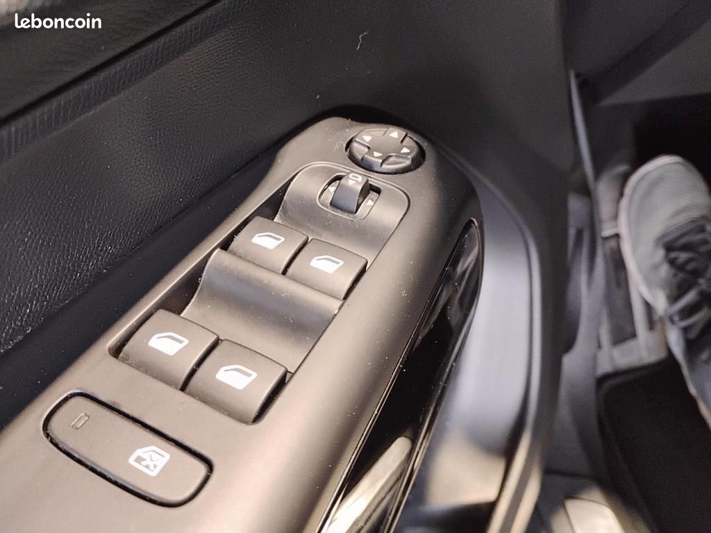 Citroën C5 Aircross Hybride Rechargeable 180 e-EAT8 Shine (image 20)