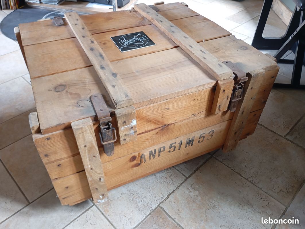 Caisse en bois militaire (image 1)