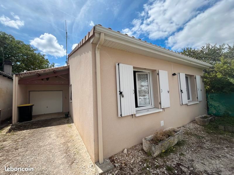 Maison 4 pièces 80 m² · à La Rochefoucauld-en-Angoumois · 80 m² · 161 000 €