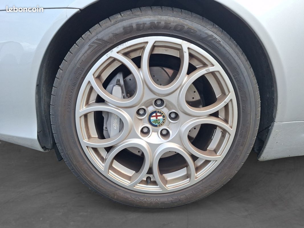 ALFA ROMEO SPIDER 3.2 V6 JTS Q4 260ch CABRIOLET - 77 400 km - Garantie 12 mois (image 14)