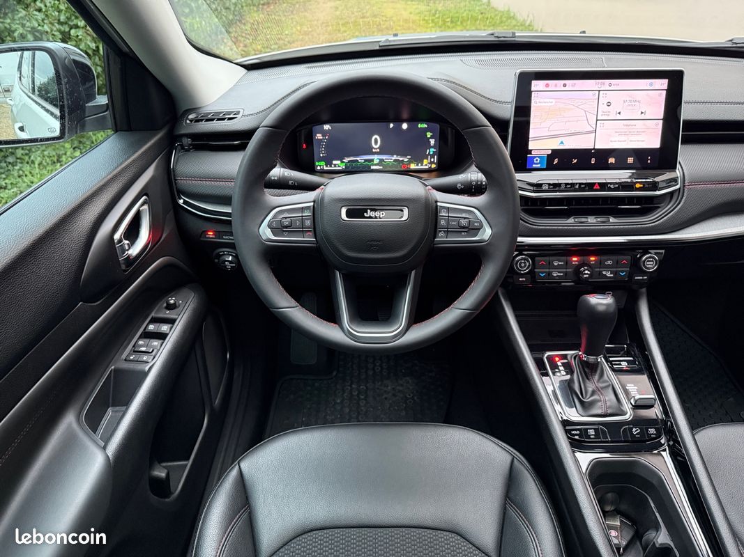 JEEP COMPASS II 1.3 PHEV T4 240cv 4XE EAWD TRAILHAWK Excellent Etat Tout Options CarPlay Toit Ouvrant Panoramique Garantie 12 mois (image 14)