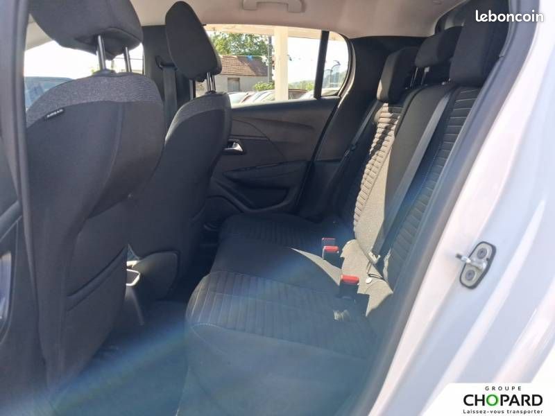 Peugeot 208 BlueHDi 100 S&S BVM6 Style (image 11)