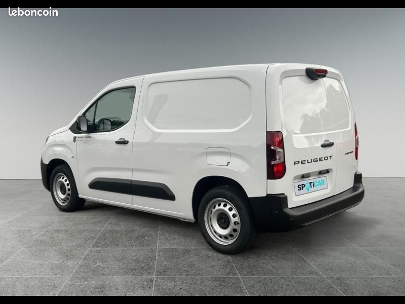Peugeot Partner M Diesel 130ch automatique (image 3)