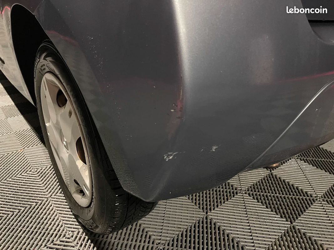 RENAULT TWINGO II 1.2 LEV 16v 75 eco2 Access Euro 5 (image 26)