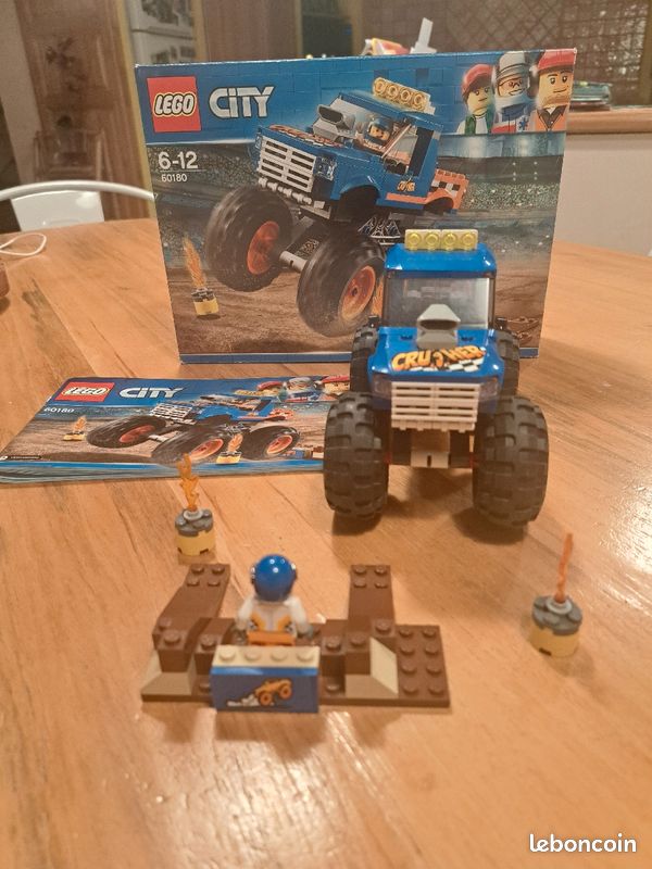 Lego city 60180 complet boite et notice (image 2)