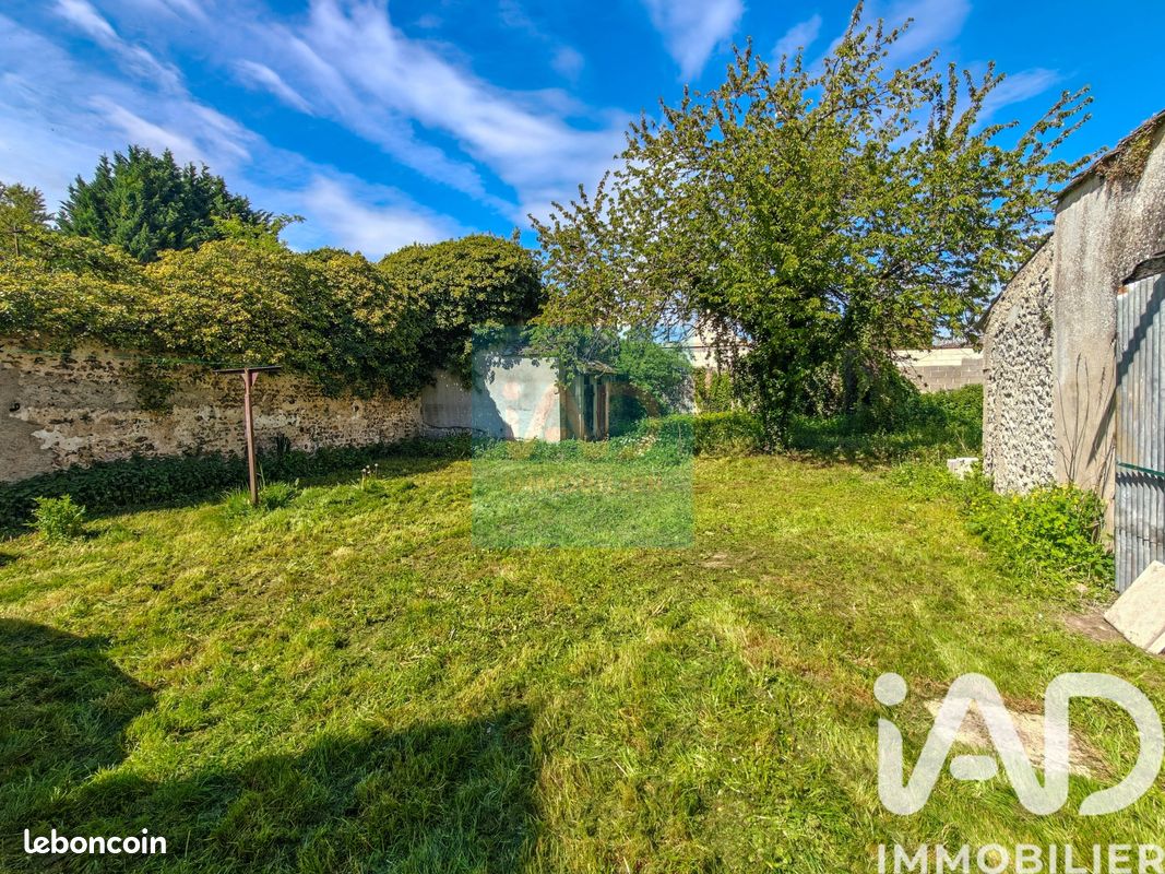Appartement 3 pièces 90 m² · à Villeneuve-sur-Yonne · 90 m² · 87 000 €
