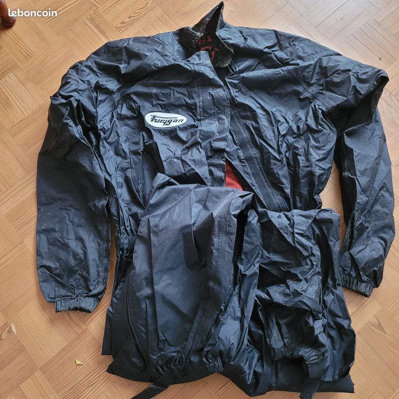 Combinaison de pluie pour motard (image 1)