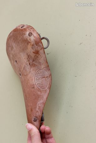 Selle de vélo WOLBER des années 30. Pièces de vélo anciennes, décoration de vélo - France