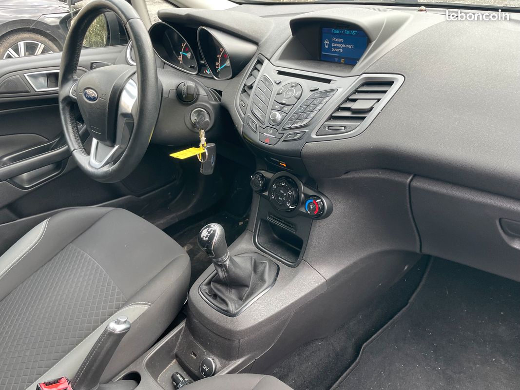 Ford fiesta 1.2 85cv serie edition (image 4)