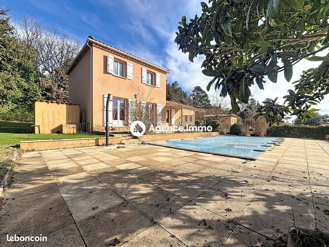 Maison 5 pièces 121 m² · à Besse-sur-Issole · 121 m² · 438 000 €