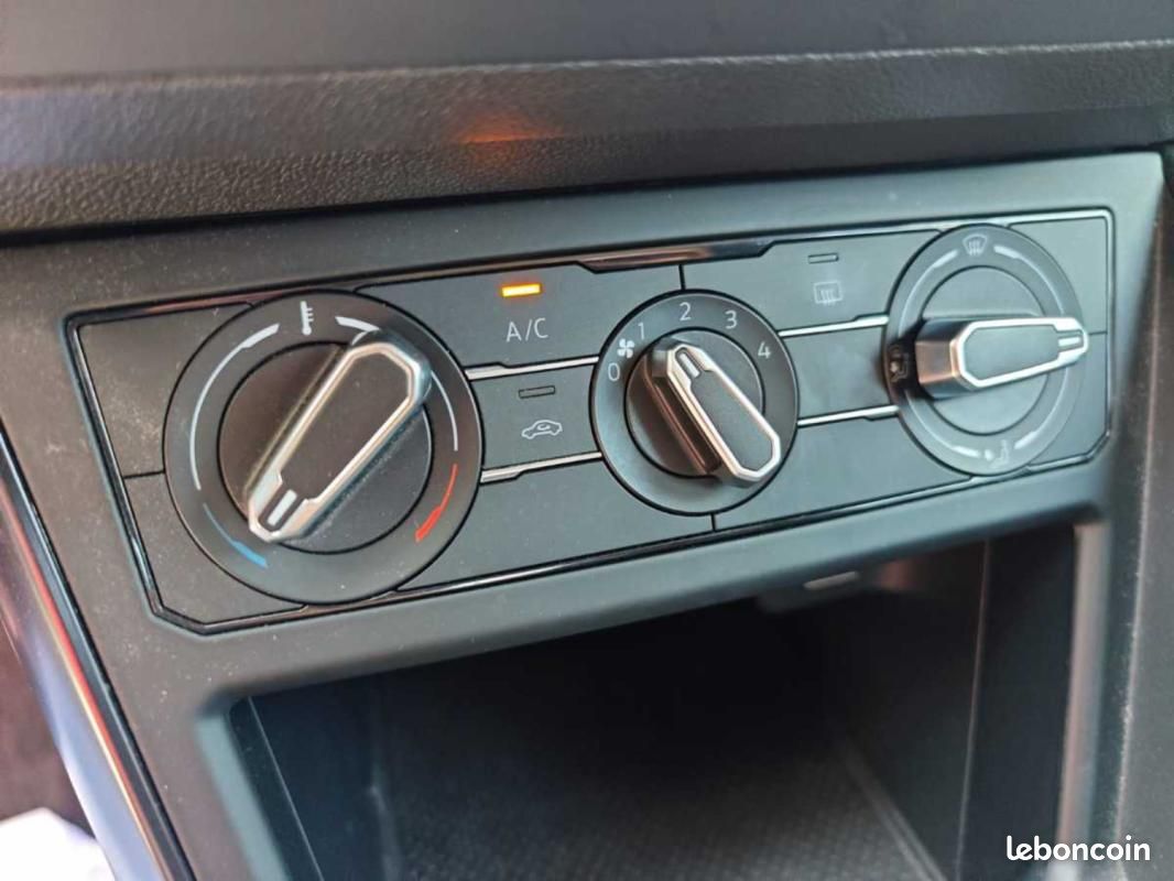 Volkswagen Polo IV 1L 65CH TRENDLINE (image 13)