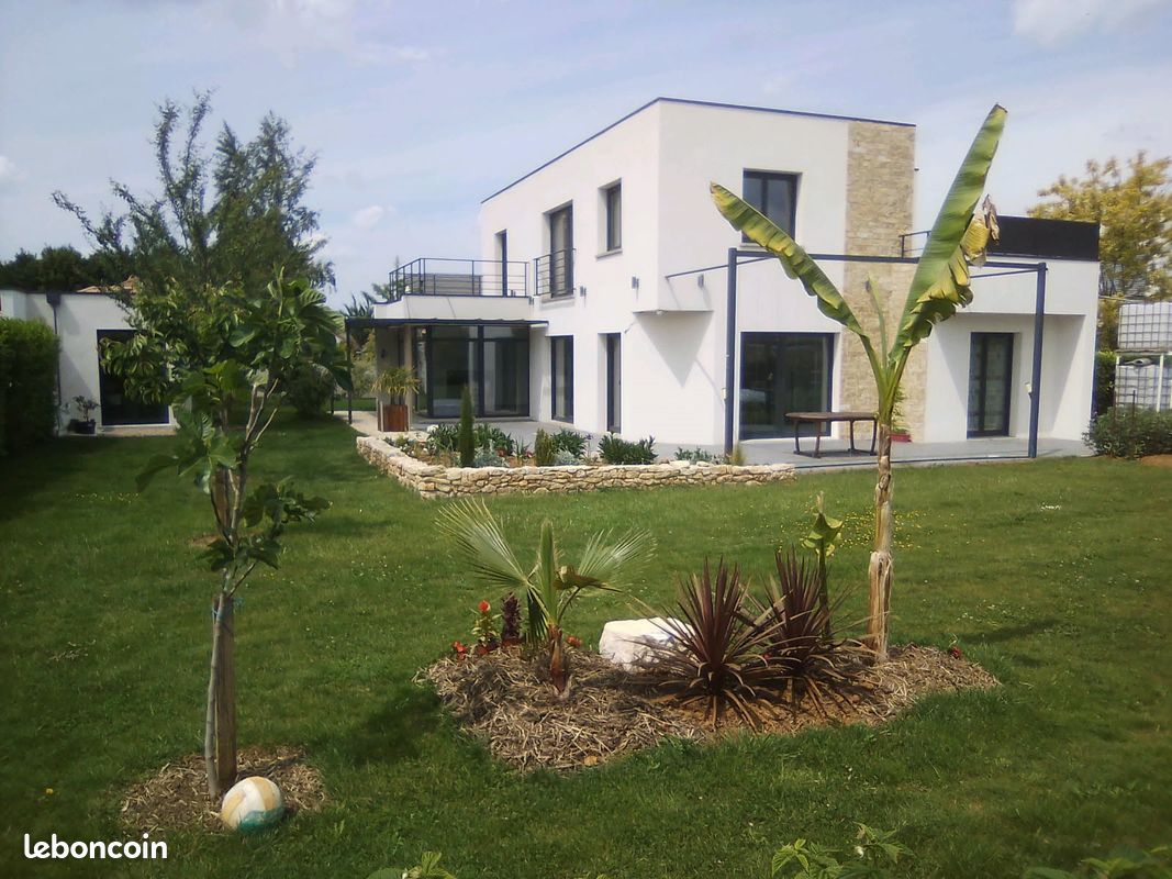 Maison 7 pièces 183 m² · à Bois-de-Haye · 183 m² · 640 000 €