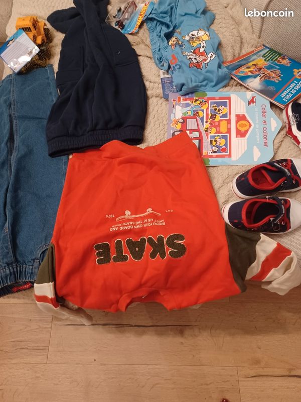A vendre ensemble 6vn ans neuf avec jean basket neuf spiderman 28 et jouet neuf (image 7)