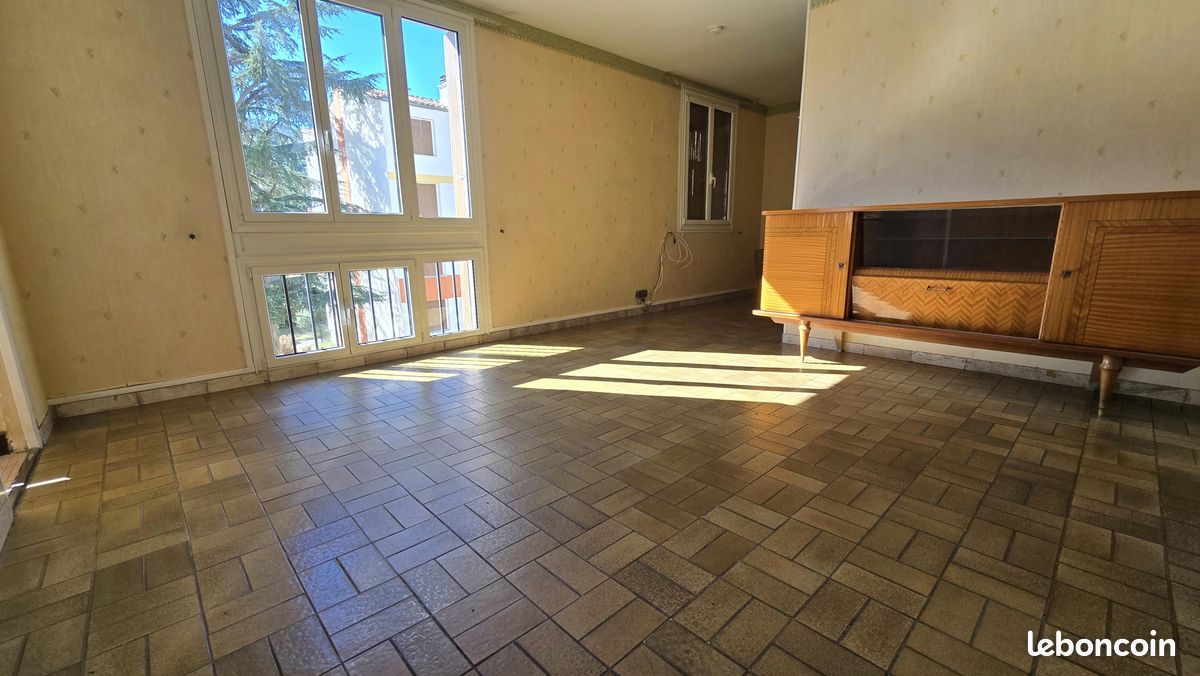 Appartement 3 pièces 70 m² · à Amélie-les-Bains-Palalda · 70 m² · 79 000 €