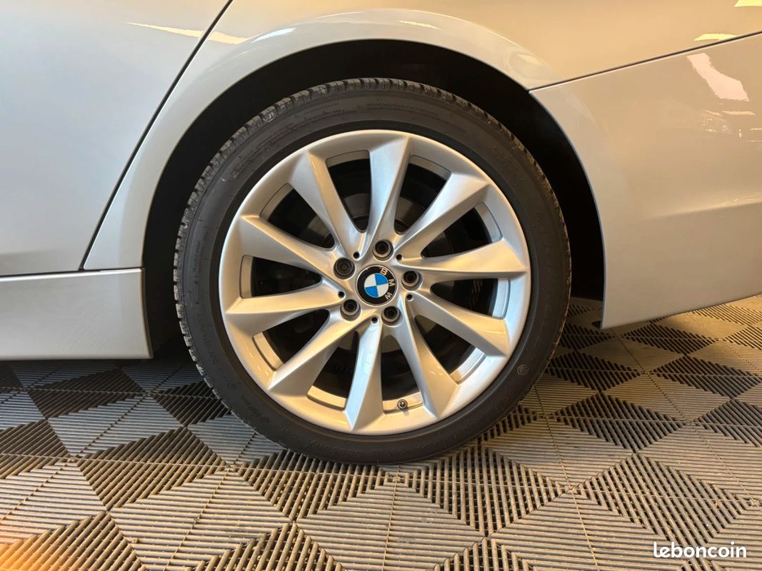 BMW SERIE 3 TOURING F31 LCI2 330i xDrive 252 ch BVA8 Lounge (image 38)