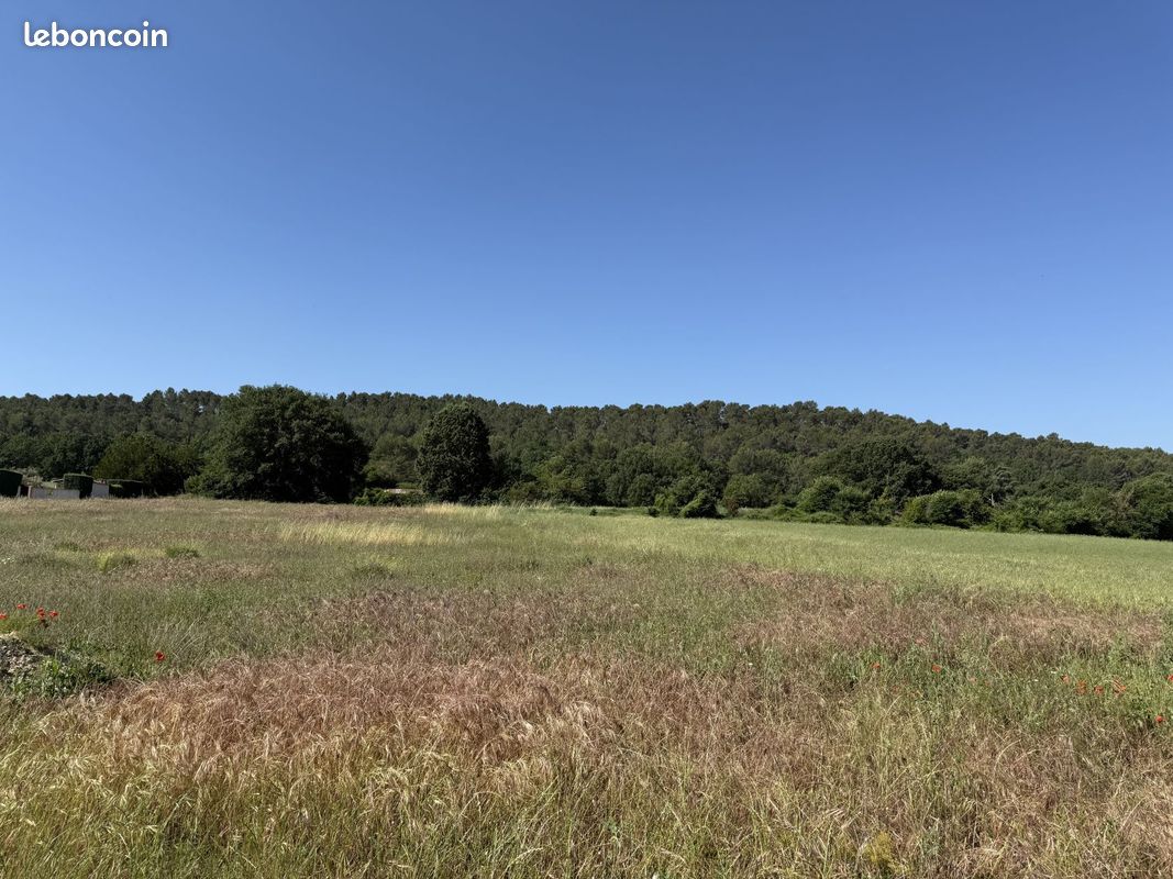 Terrain 850 m² · à Gardanne · 850 m² · 310 000 €