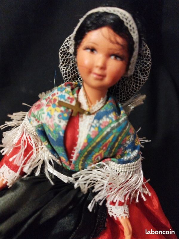 Poupée folklorique Bretonne Petit-Collin - 53 cm + 14 cm pour la coiffe
