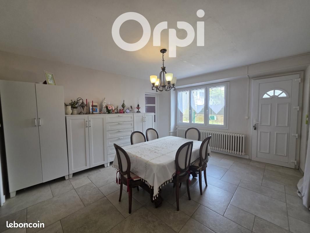 Maison 4 pièces 100 m² · à Saint-Étienne-de-Saint-Geoirs · 100 m² · 194 000 €