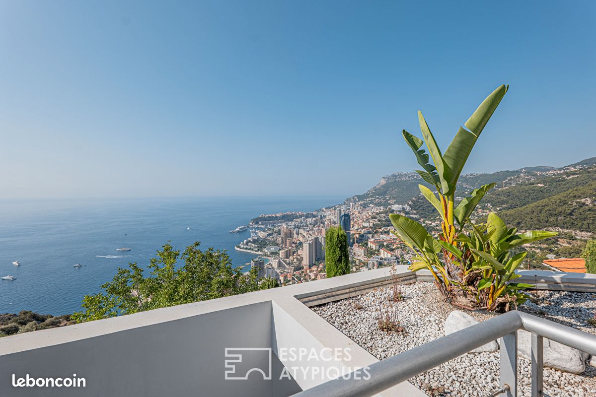 Maison 9 pièces 261 m² · à Roquebrune-Cap-Martin · 261 m² · 8 400 000 €