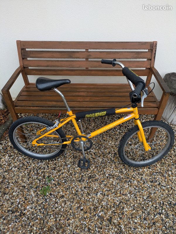 Selle BMX Vintage Viscount MX Modèle 731 – Jaune, Plastique, Old School