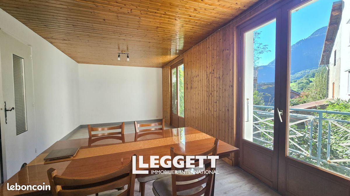 Appartement 4 pièces 69 m² · à Grand-Aigueblanche · 69 m² · 155 000 €