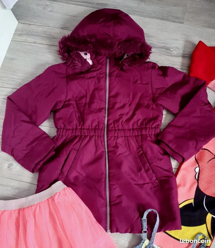 Lot vêtements fille Taille 6 à 7 ans (image 3)