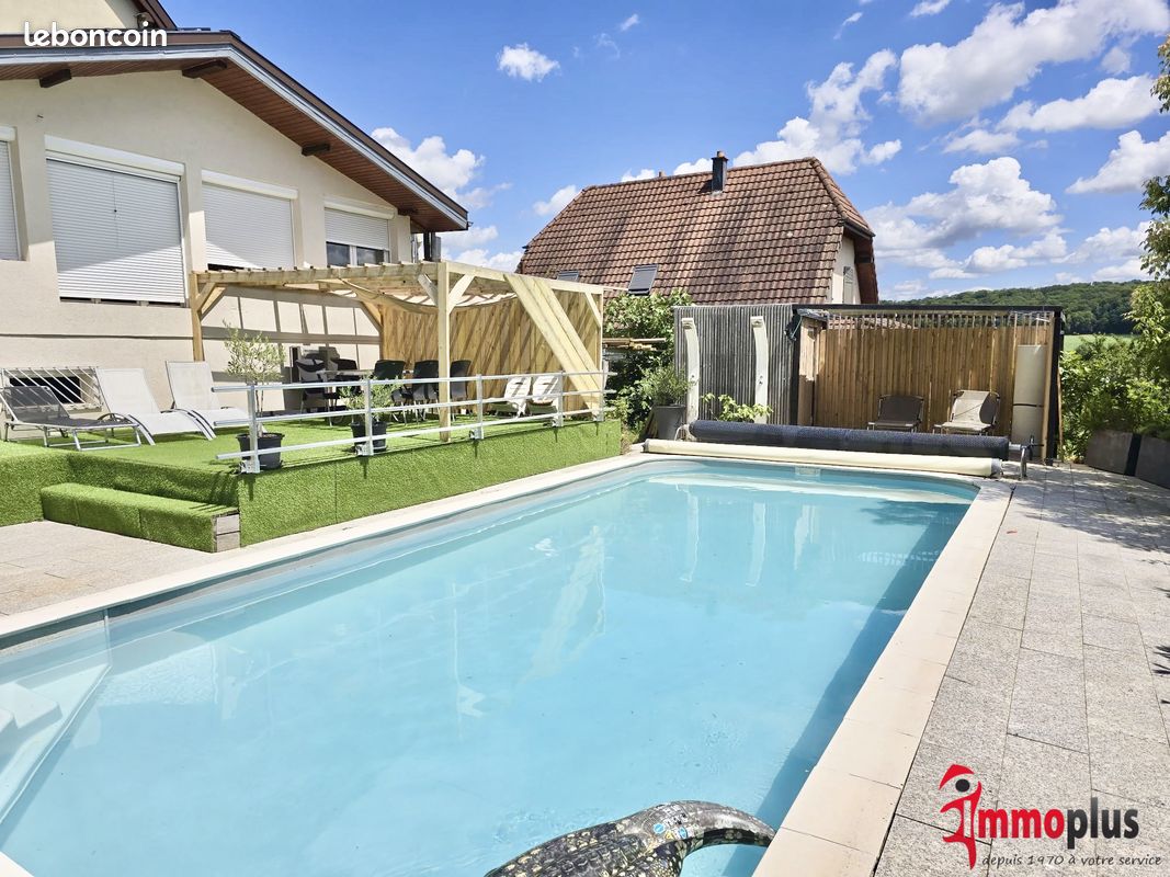 Maison 6 pièces 172 m² · à Steinbrunn-le-Haut · 172 m² · 470 000 €