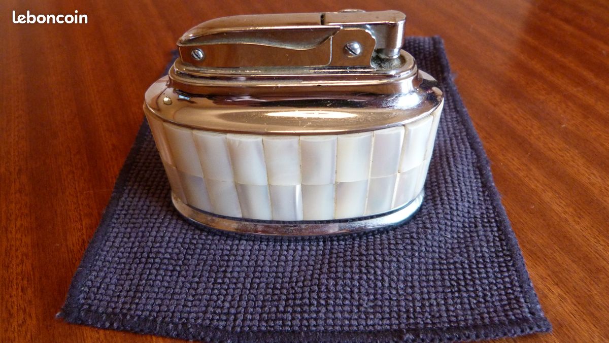 BRIQUET de collection (image 1)