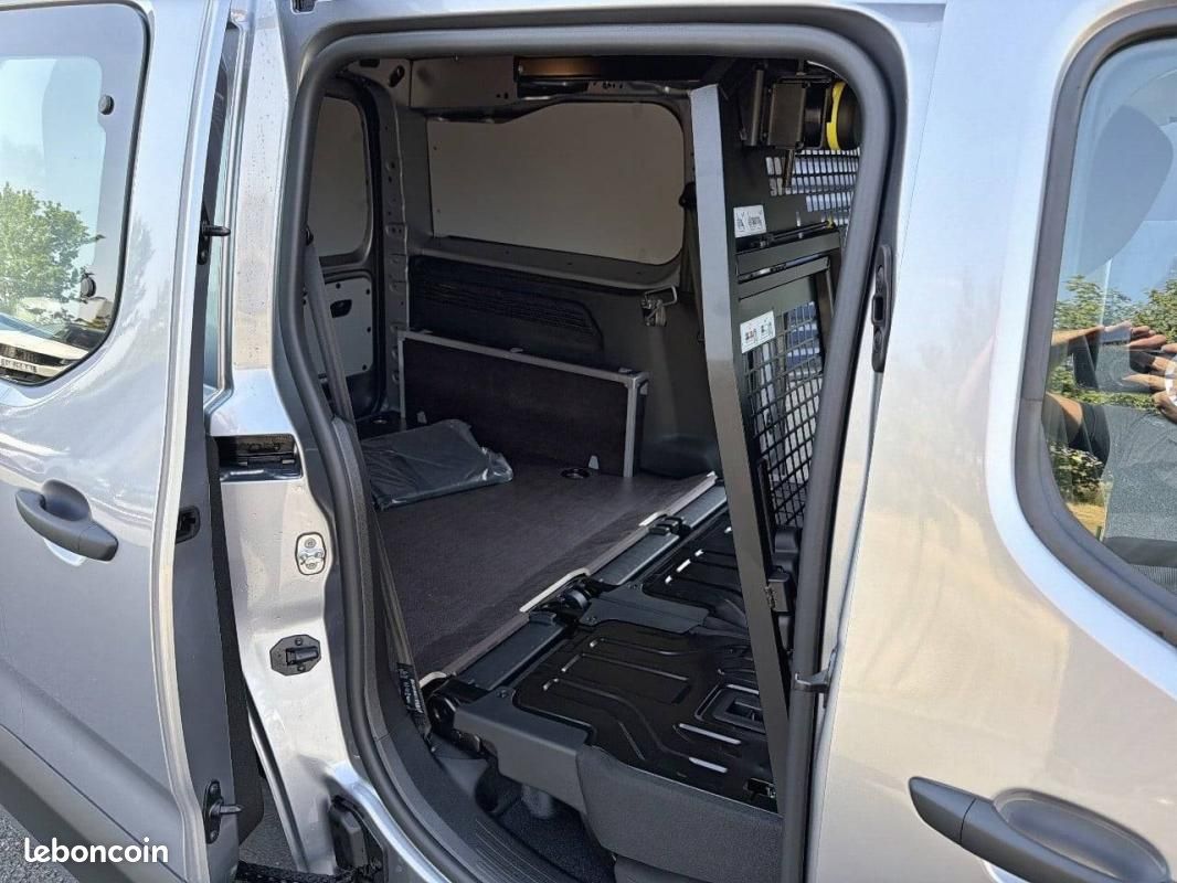 Peugeot Partner CABINE APPROFONDIE CA DIESEL 130 CH XL AUT (image 23)