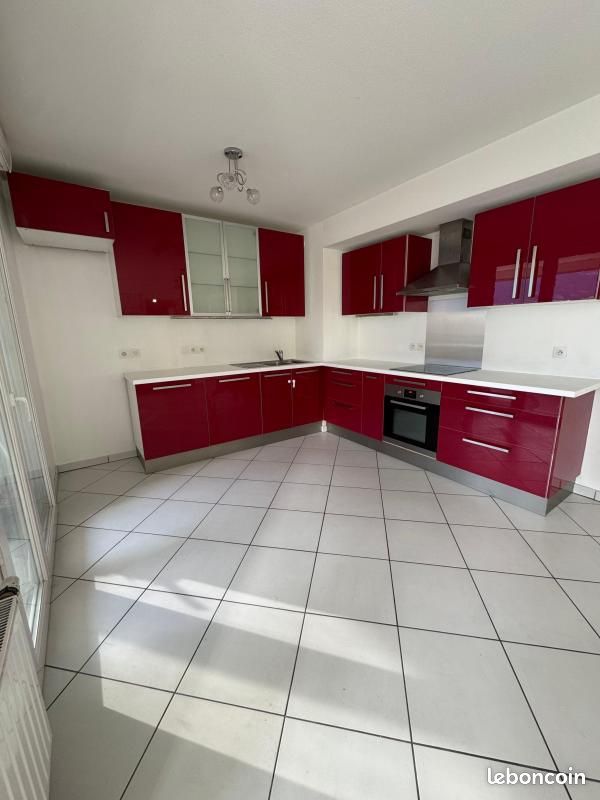 Appartement 3 pièces 67 m² · à Saint-Martin-d'Hères · 67 m² · 1 065 €/mois