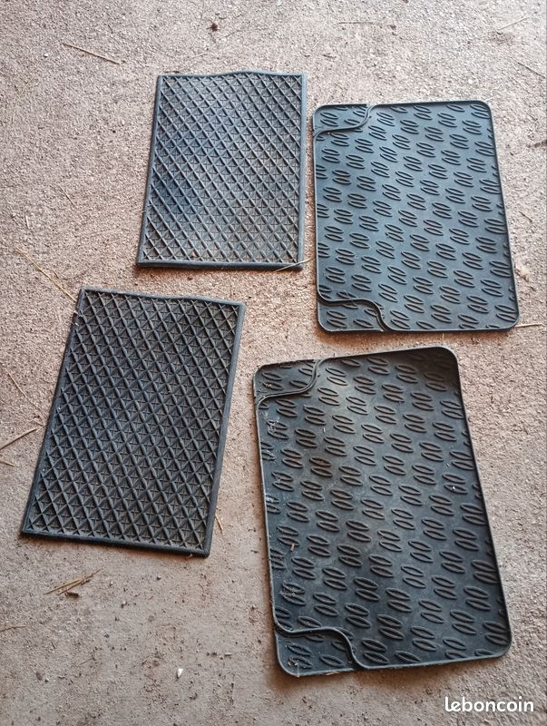 Tapis de voiture (image 1)
