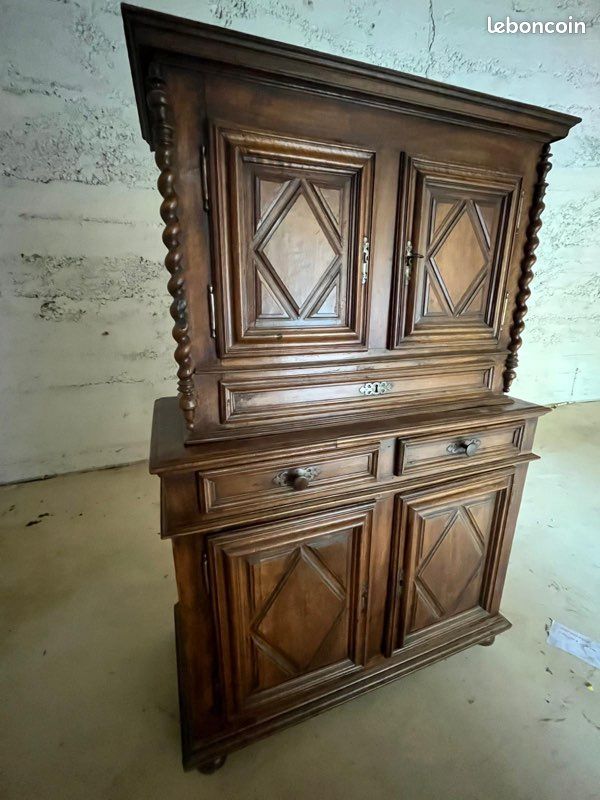 Buffet deux corps/vaisselier ancien en noyer massif (image 2)