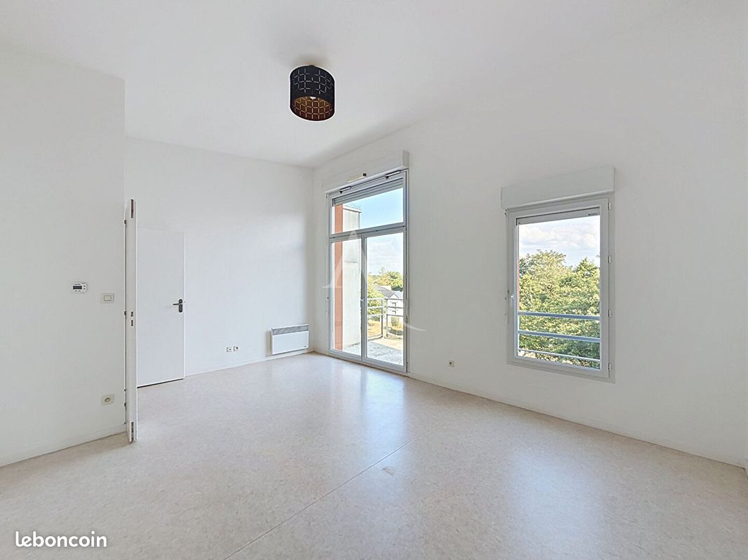 Appartement 3 pièces 68 m² · à Verrières-en-Anjou · 68 m² · 800 €