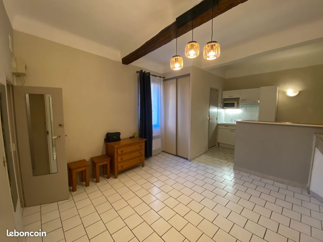 Appartement 1 pièce 24 m² · à Aix-en-Provence · 24,3 m² · 649 €