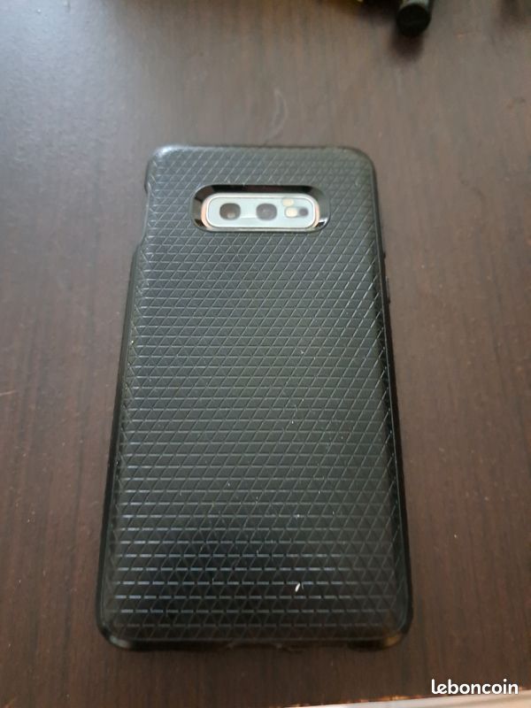Samsung S10 (image 2)
