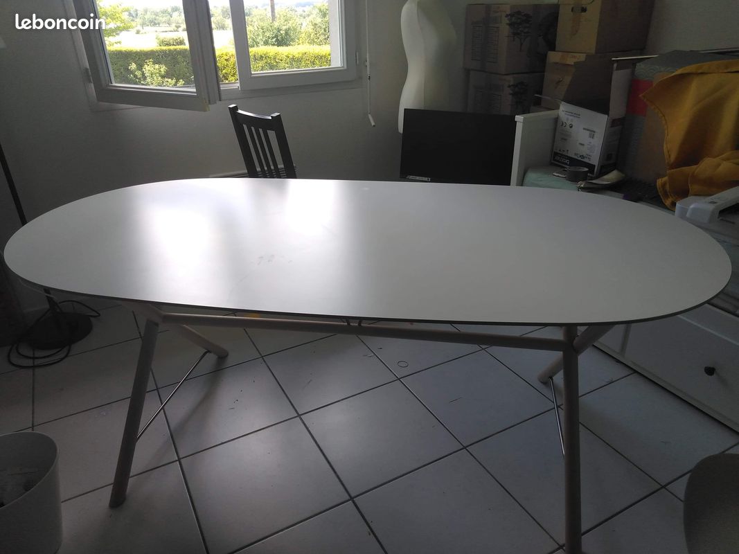 URGENT Déménagement : Table 185x90cm SLAHULT BOULEAU BLANC (image 1)