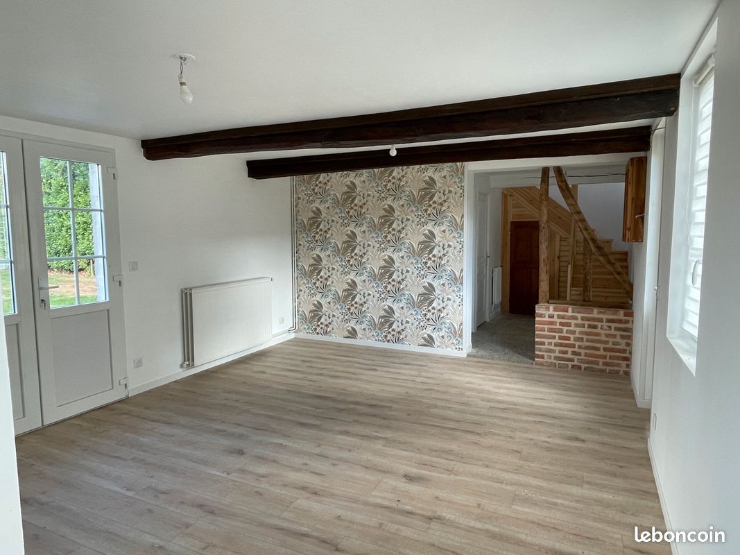Maison 5 pièces 120 m² · à Ferrières · 120 m² · 1 050 €/mois